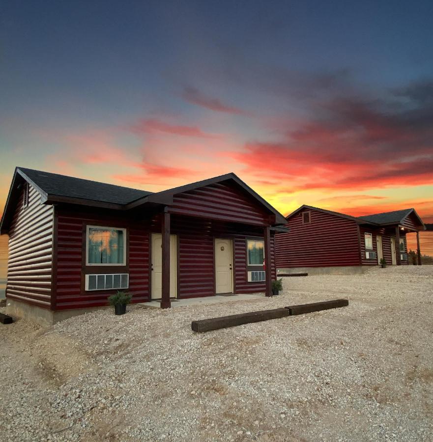 The Woods Lodging Kingston Экстерьер фото